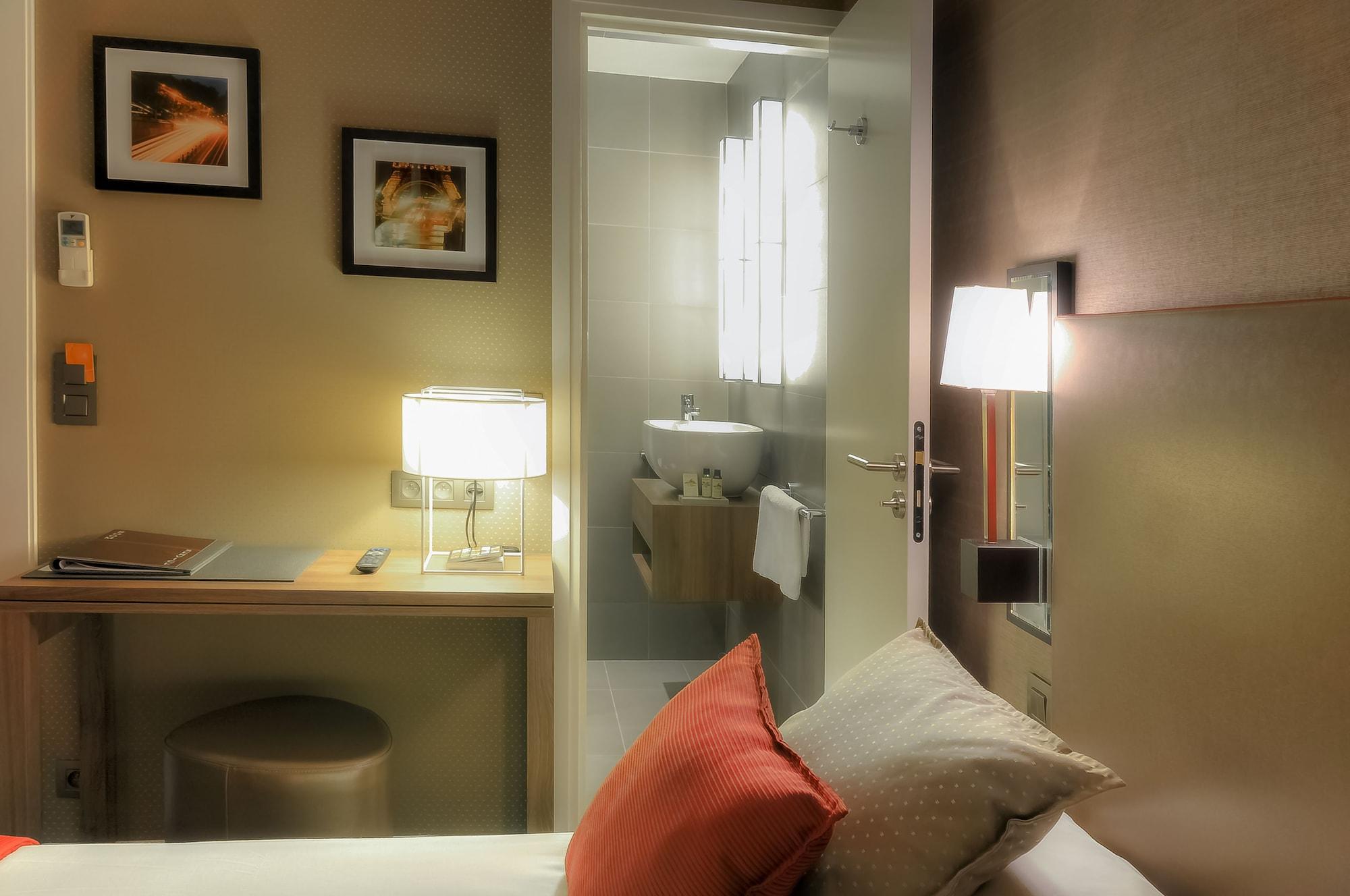 Hotel Marais Bastille Париж Экстерьер фото