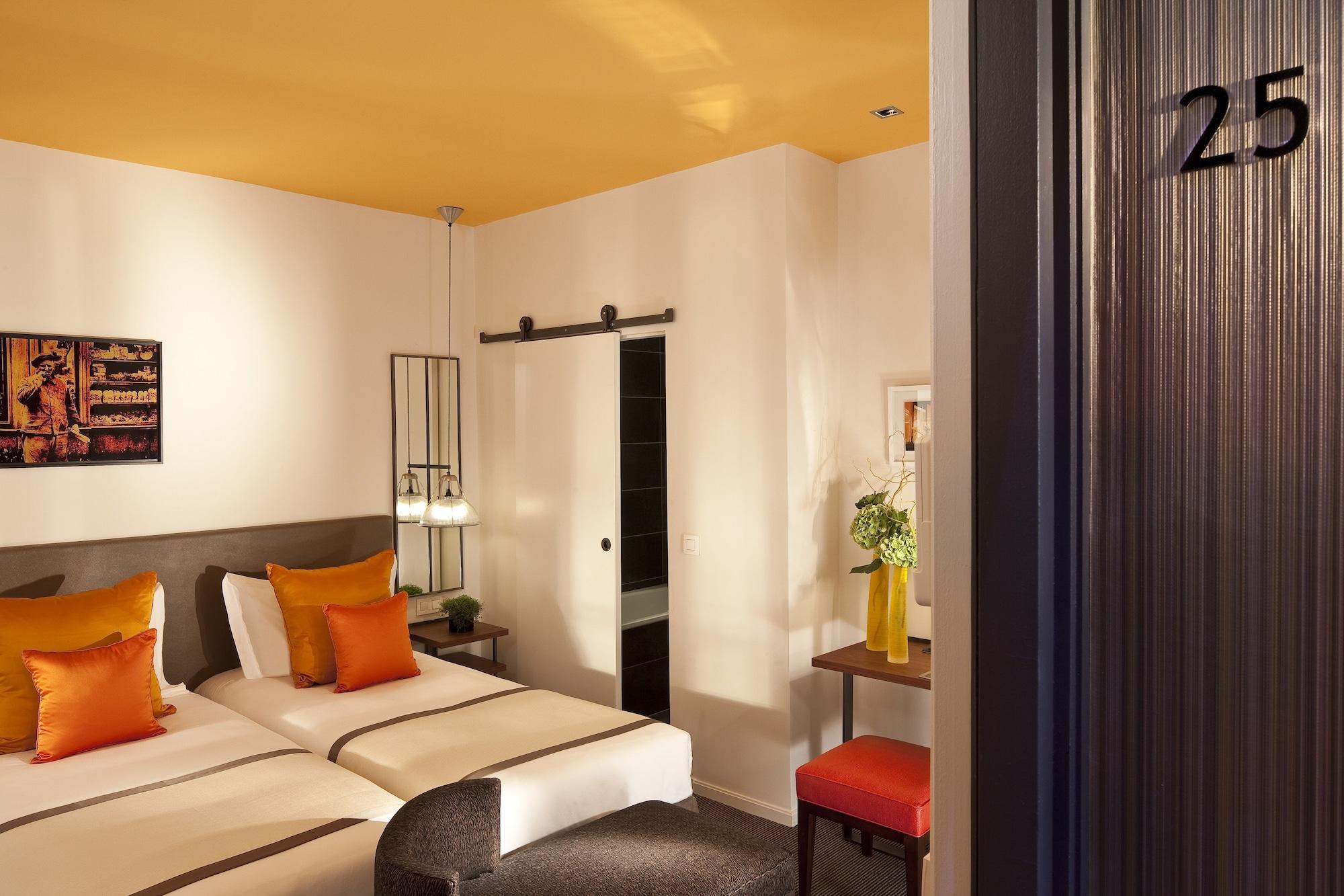 Hotel Marais Bastille Париж Экстерьер фото