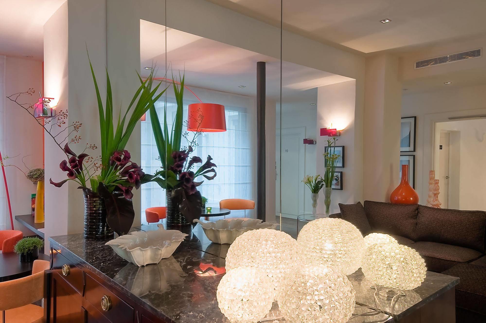 Hotel Marais Bastille Париж Экстерьер фото