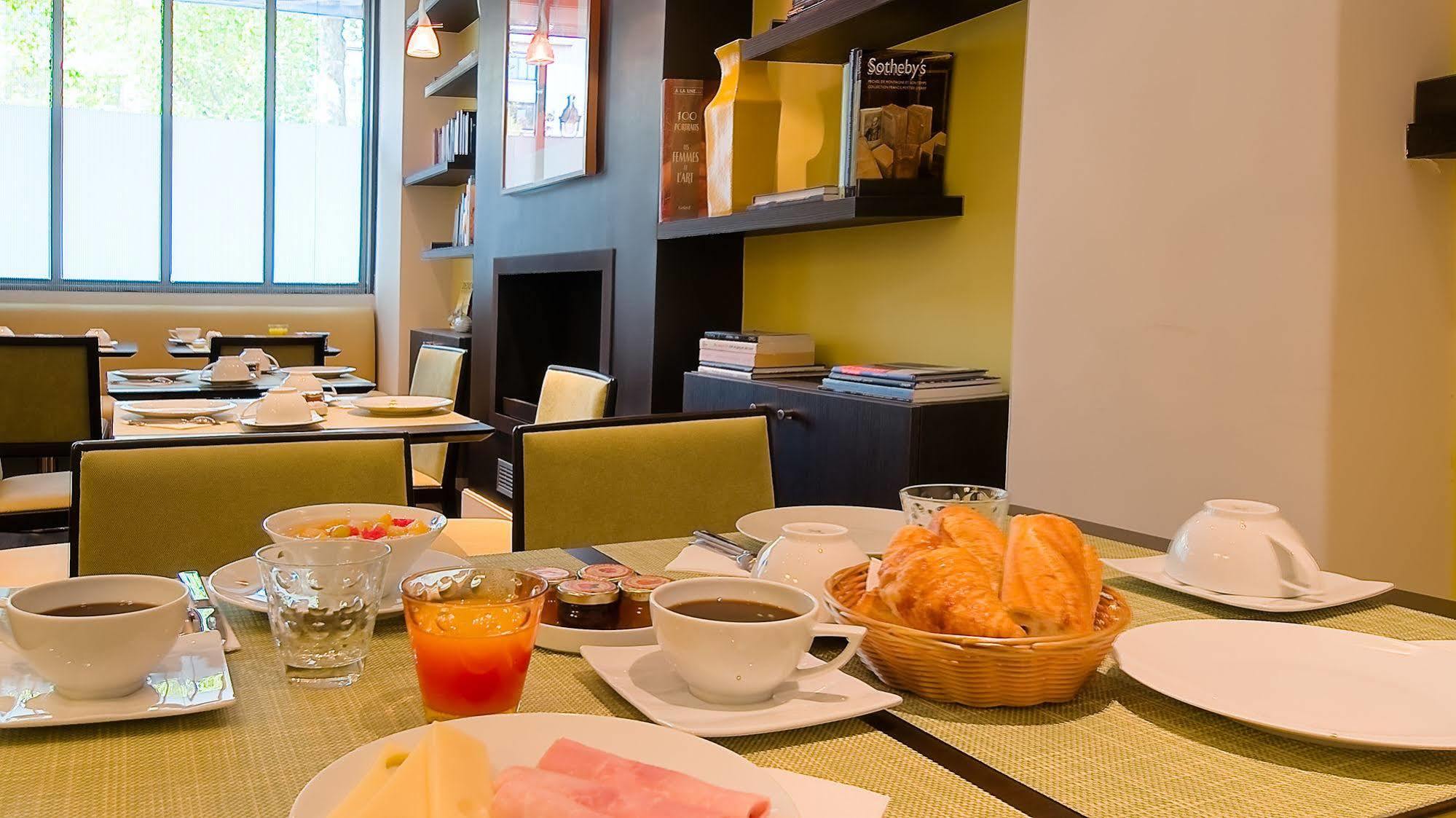 Hotel Marais Bastille Париж Экстерьер фото